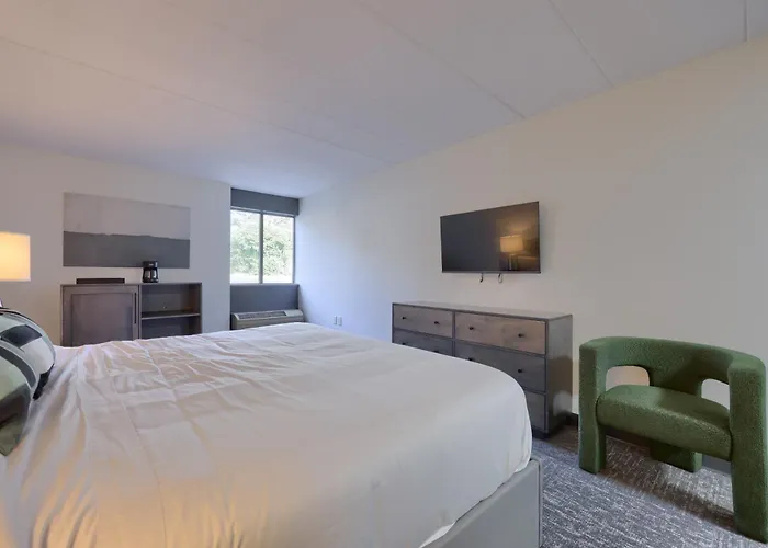 Lititz Pointe Inn And Suites